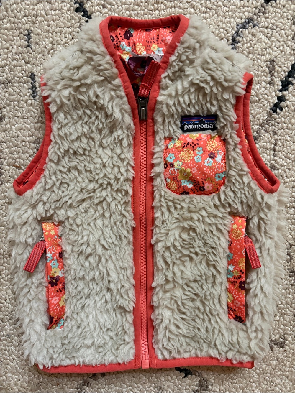 Patagonia Kids Vest (6/12m)